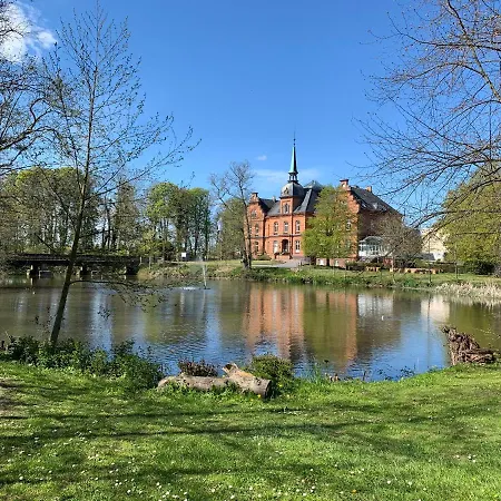 Solund - Sonne Im Herzen - Ruhige Und Sonnige Mit Terrasse Und Garten Nahe Und Ostsee Apartmán
