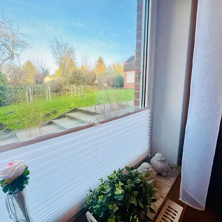 Solund - Sonne Im Herzen - Ruhige Und Sonnige Mit Terrasse Und Garten Nahe Und Ostsee Apartmán Schönhagen