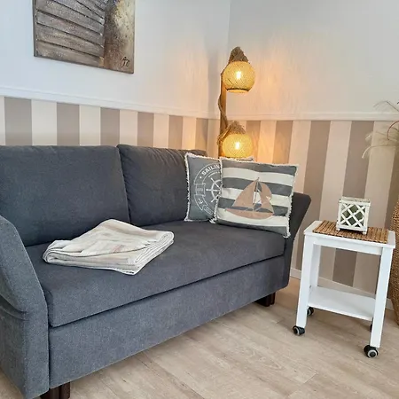 Solund - Sonne Im Herzen - Ruhige Und Sonnige Mit Terrasse Und Garten Nahe Und Ostsee Apartmán
